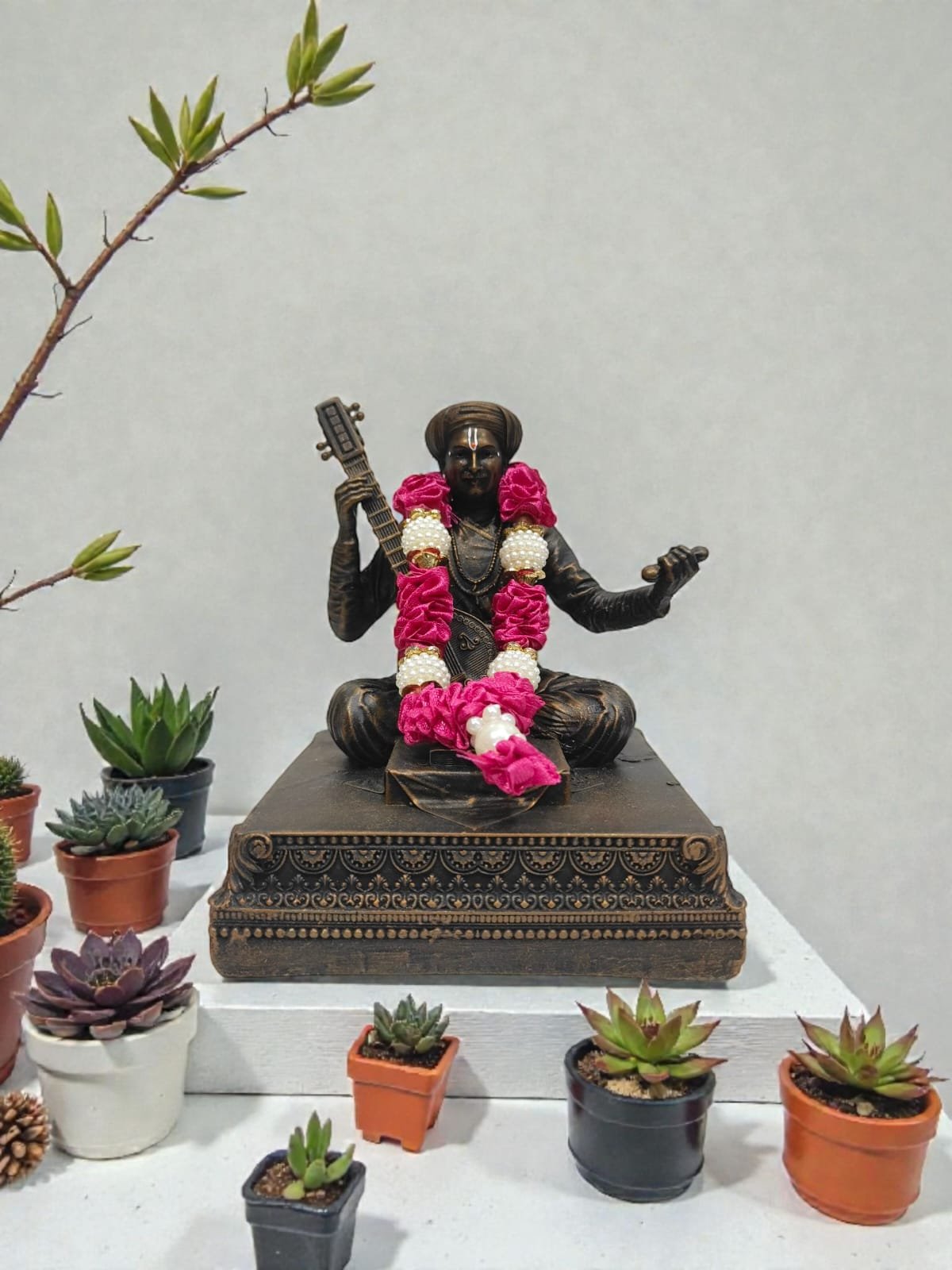 तुकाराम महाराज मूर्ती